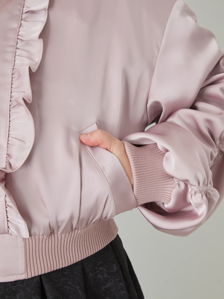 ANDREA & Co.】 AUBREYジップ付きフリルブルゾン ANDREA & Co