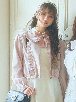 フリル付き中綿ブルゾン タグ付き 超美品 新品未使用品 アンドラブ