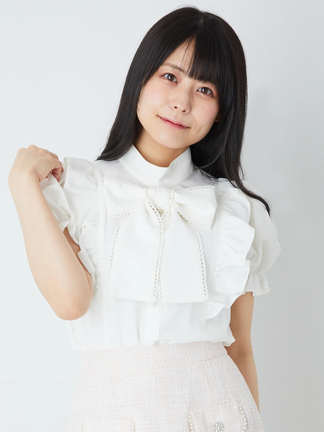 meg aikawa openshut フリルリボンロングTシャツ リボンカラーモックネックカットソー｜ピンクハウスオフィシャル
