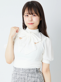 アイボリー