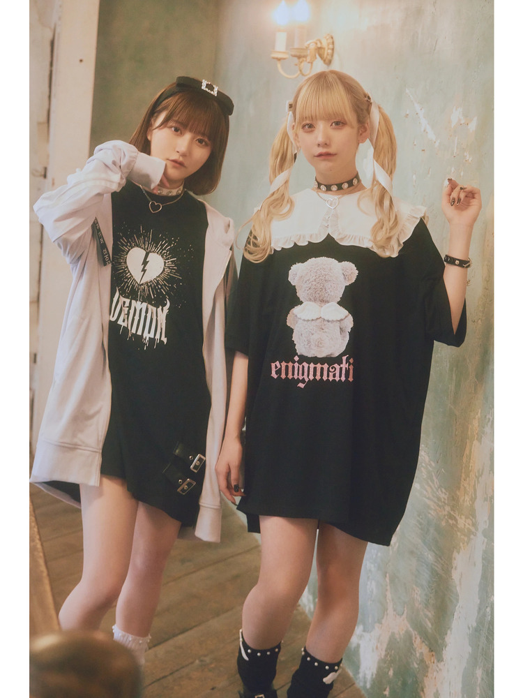 ゴシックプリントBigTe - Ank Rouge(アンクルージュ)のTシャツ