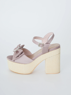 パールバックルリボンサンダル