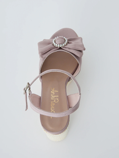 パールバックルリボンサンダル