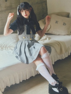 エンブレムビスチェ