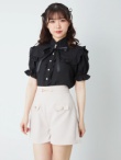 ベージュ