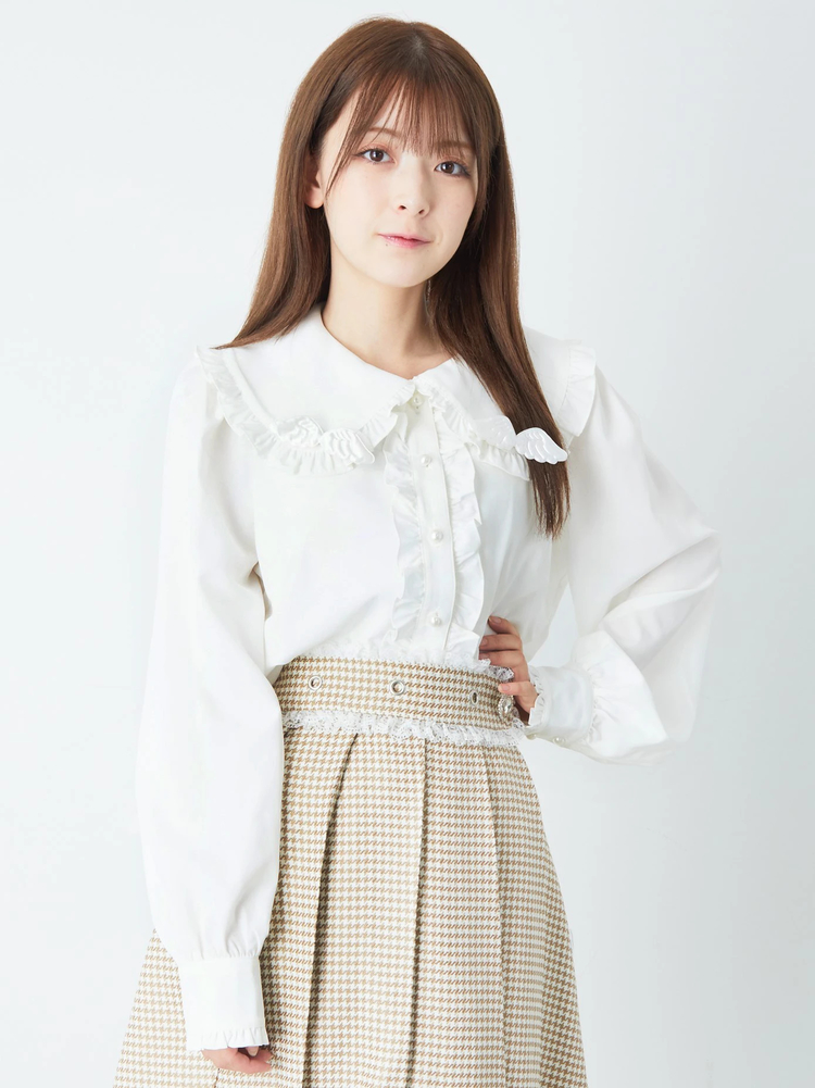 メル　yunahica セットインフリルブラウス アイボリー　試着のみ メル様専用 yunahica セットインフリルブラウス アイボリー 試着