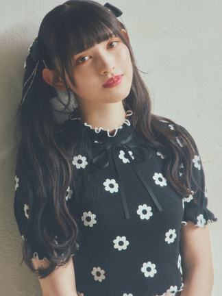 【新品未使用】　新品アレクリポンバレッタ　ベージュ apres jour×ARIAZ】サテン風ヘアリボンバレッタ（バレッタ/ヘア
