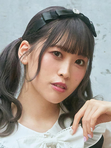 ビジューリボンドーリーカチューシャ(アイボリー)
