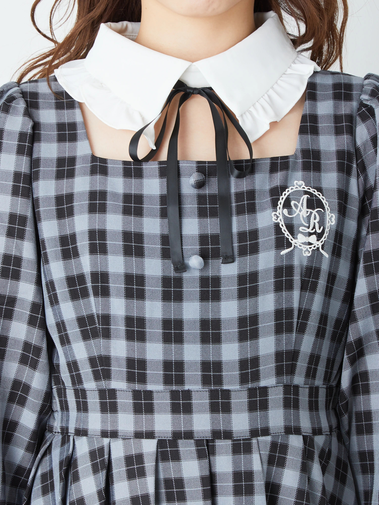 エンブレム刺繍ドーリーOP - Ank Rouge(アンクルージュ)のワンピース エンブレム刺繍ドーリーOP - Ank Rouge(アンクルージュ)のワンピース