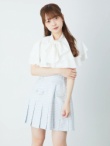 ブルー
