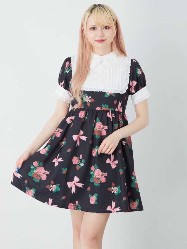 ストロベリーローズプリントワンピース - Ank Rouge(アンクルージュ)の  