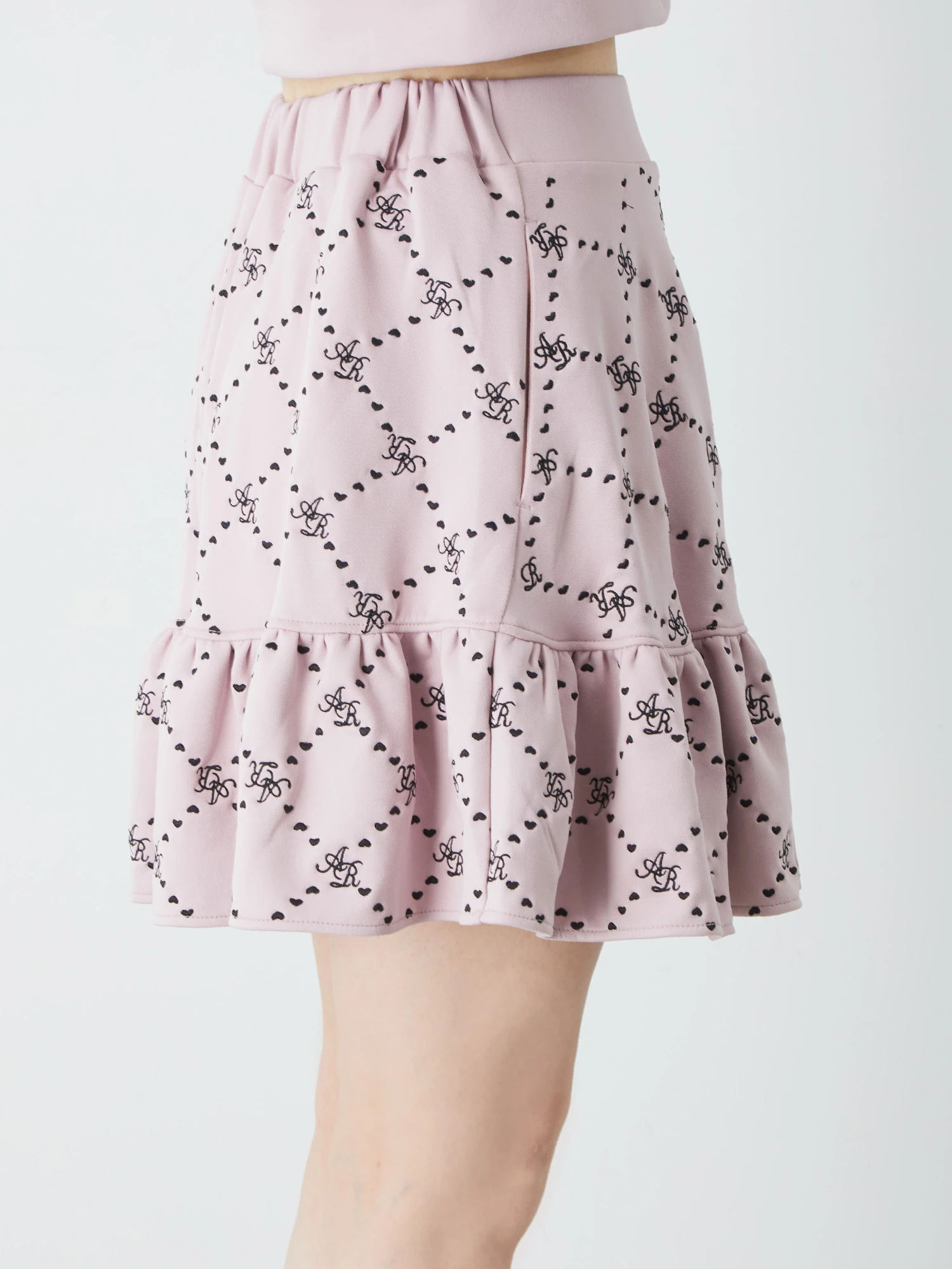 モノグラム刺しゅうSK - Ank Rouge(アンクルージュ)のスカート