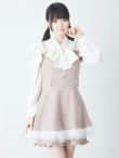 ピンク