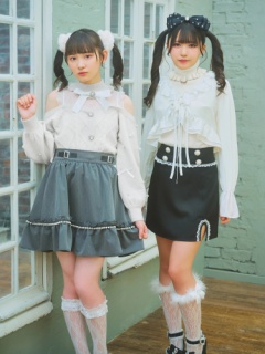 裾あき台形スカート
