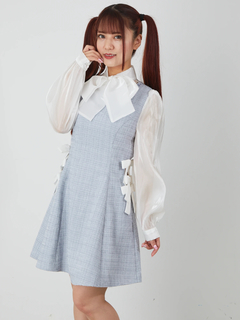 ブルー