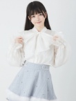 オフホワイト