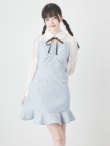 ブルー