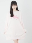 ピンク