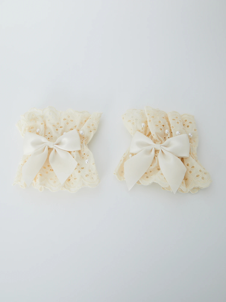 新品　未使用　メアリーマグダレン　リボン付きレースカフス・ショート　オフホワイト Short Lace Cuffs With Ribbon (2012) by Mary Magdalene