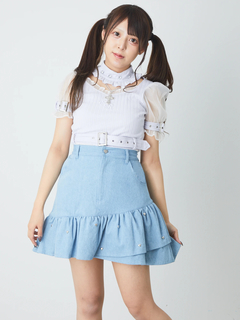 ブルー