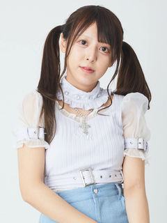 ブルー