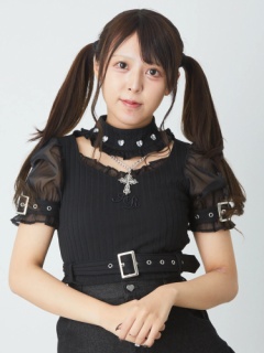 ブラック