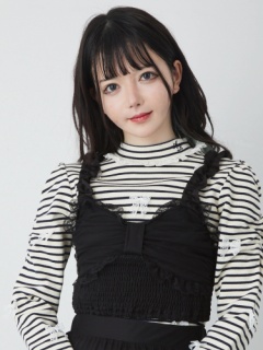 ブラック