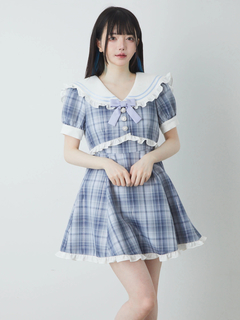 ブルー