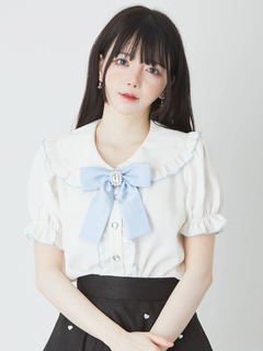ブルー