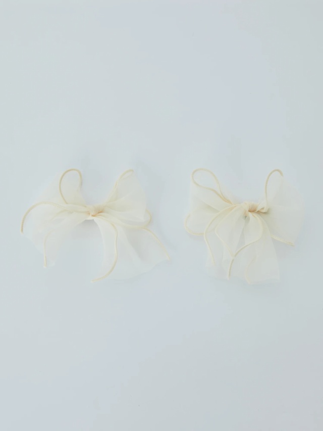 アシメ アンティークボタンと、インドリボン オーガンジー ベージュ 