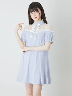 ブルー