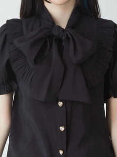 リボンタイブラウス