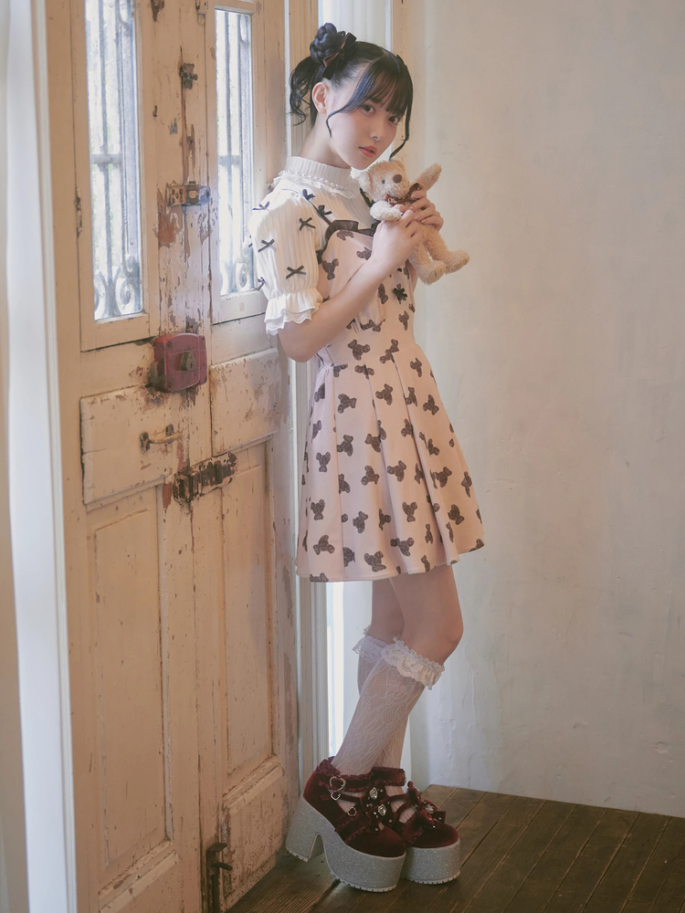 【くま子さん専用】オフショルfrillキャミワンピース、シュシュのセット くまちゃんキャミワンピース - Ank Rouge(アンクルージュ)の