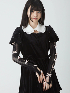 ブラック