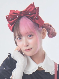 キラキラビジューベロアリボンカチューシャ
