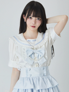 ブルー