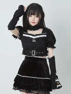 ブラック