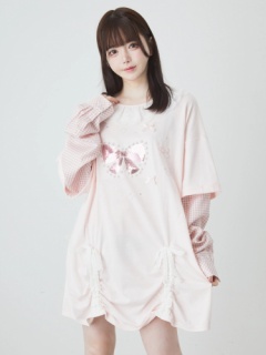 ピンク