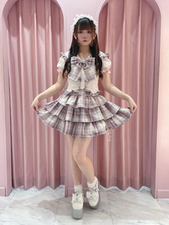 安全ピンセーラーブラウス