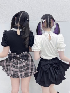 うしろおリボンスカパン