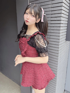 ハートのブラウス