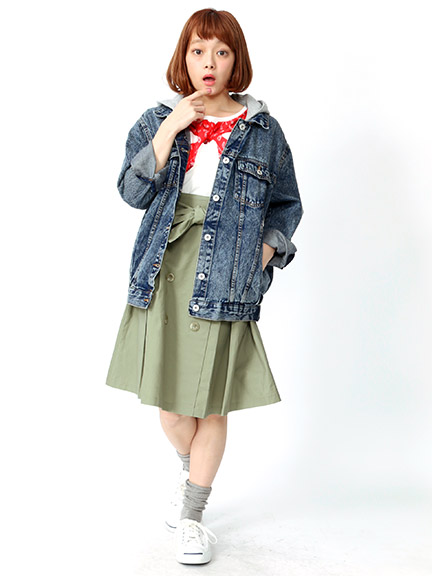 W釦ベルト付スカート