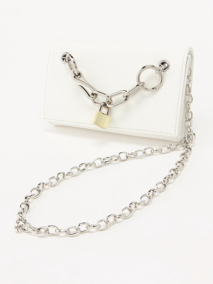 チェーン×KEYチャーム付BAG