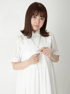 クロスネックレス付きワンピース