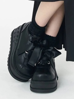厚底シューズ