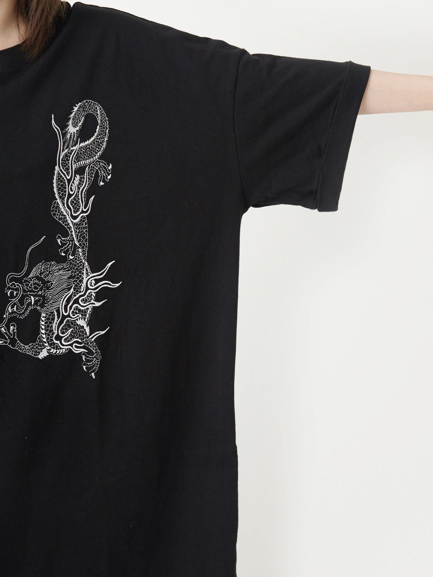 龍刺繍BigTシャツ - Jamie エーエヌケー(ジェイミーエーエヌケー
