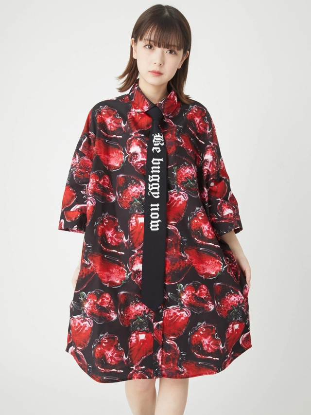 イチゴ柄Bigシャツ - Jamie エーエヌケー(ジェイミーエーエヌケー)の 