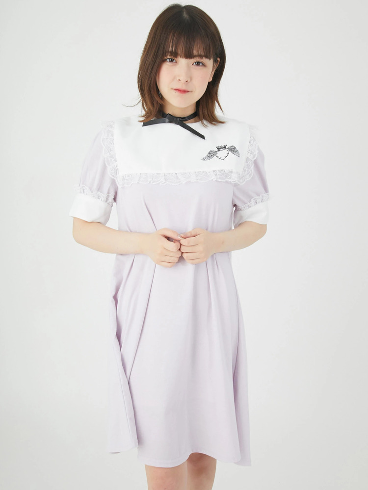 【未使用】Sheglit 刺繍入りチョーカー付き カットソー チョーカー付きハートプリントカットワンピース - Jamie エーエヌケー