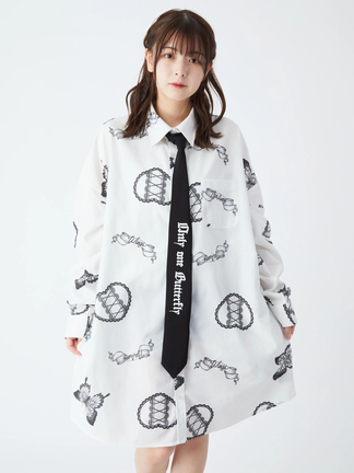 バタフライ柄長袖BIGシャツ - Jamie エーエヌケー(ジェイミーエー