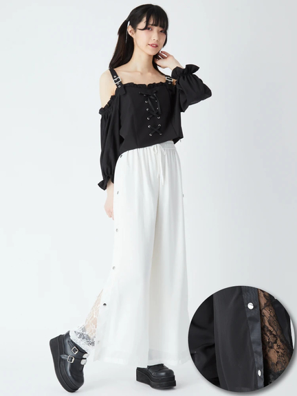 レースが見えるワイドパンツ(ホワイト)